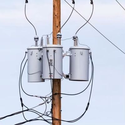 Настроенный выходное напряжение Заправленный маслом трансформатор 10kva 25kva 50kva 75kva 100kva 167kva
